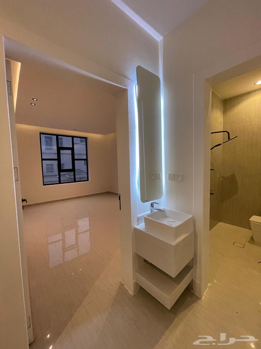 6 bedroom apartment in Al Hazm 5