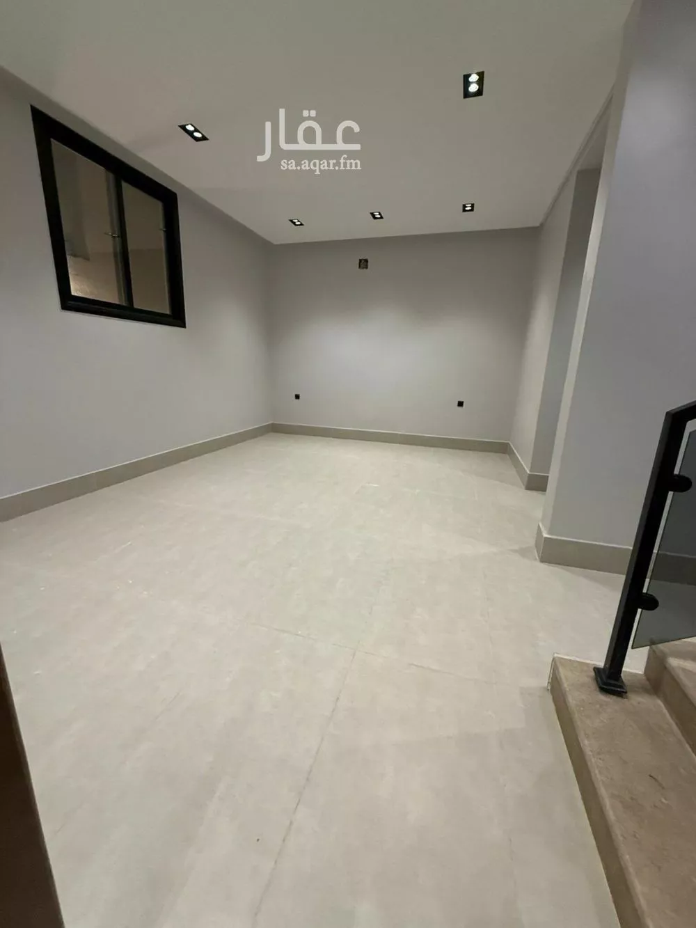 فيلا 7 غرف في عكاظ 11
