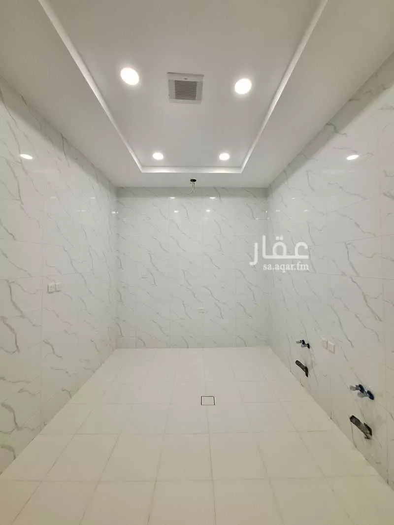 4 bedroom apartment in Al Salamah 11