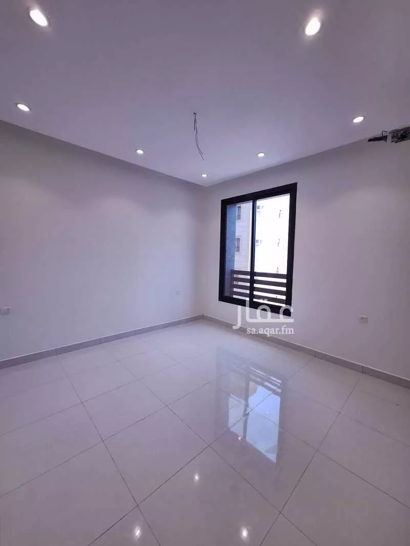 4 bedroom apartment in Al Salamah 5