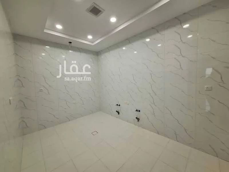 4 bedroom apartment in Al Salamah 10