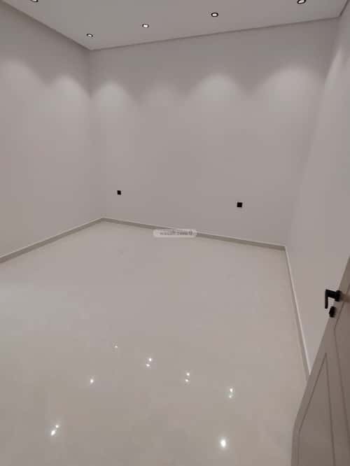 فيلا 8 غرف في المرجان 11