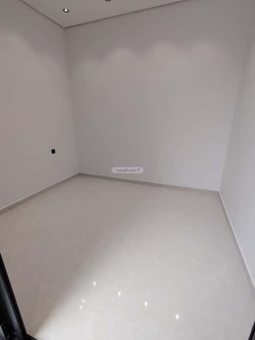 فيلا 8 غرف في المرجان 7