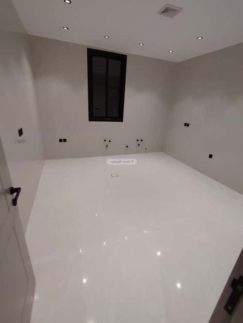 فيلا 8 غرف في المرجان 9