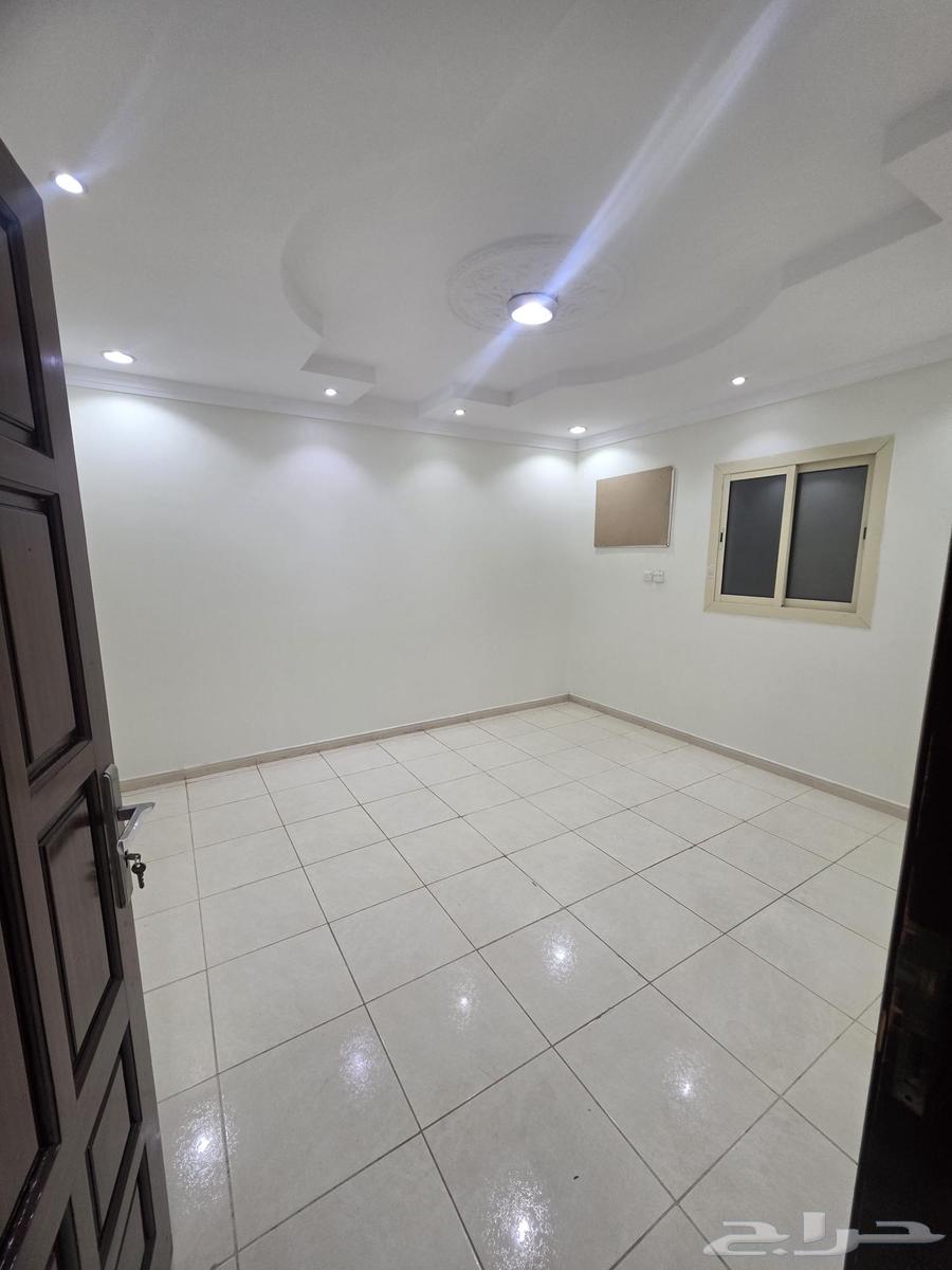 6 bedroom apartment in Al Manar 10