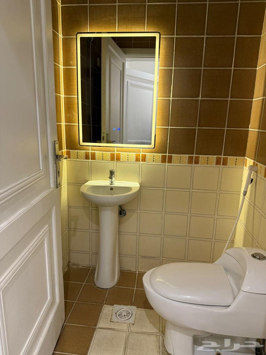 شقة 4 غرف في الريان 12