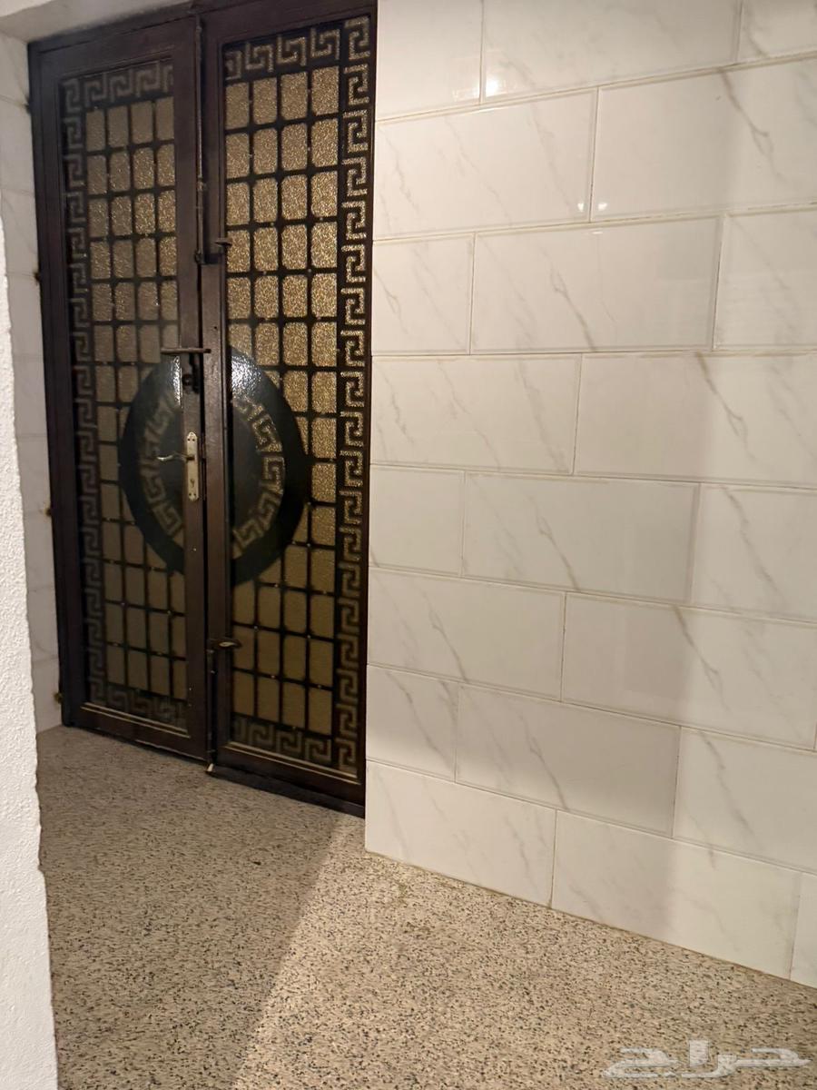 شقة 4 غرف في الريان 7