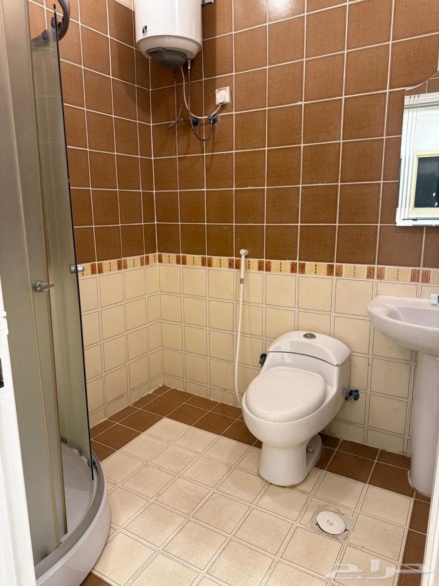 شقة 4 غرف في الريان 9