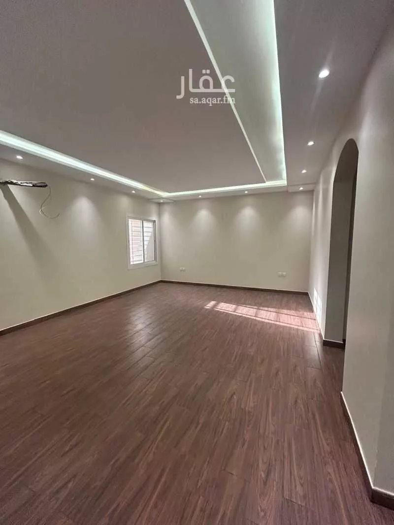 شقة 5 غرف في اللؤلؤ 4