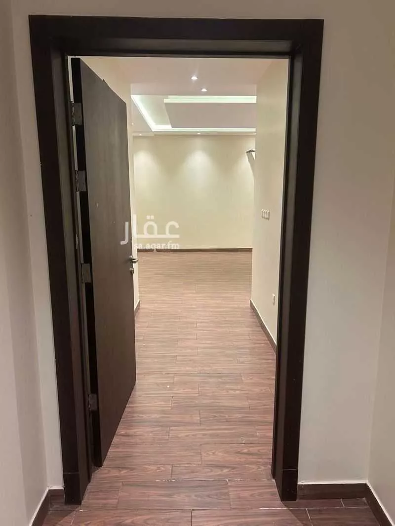 شقة 5 غرف في اللؤلؤ 5