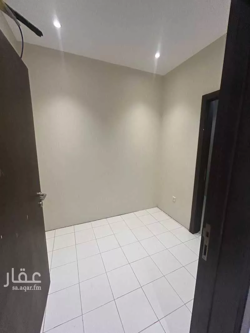 شقة 5 غرف في اللؤلؤ 10