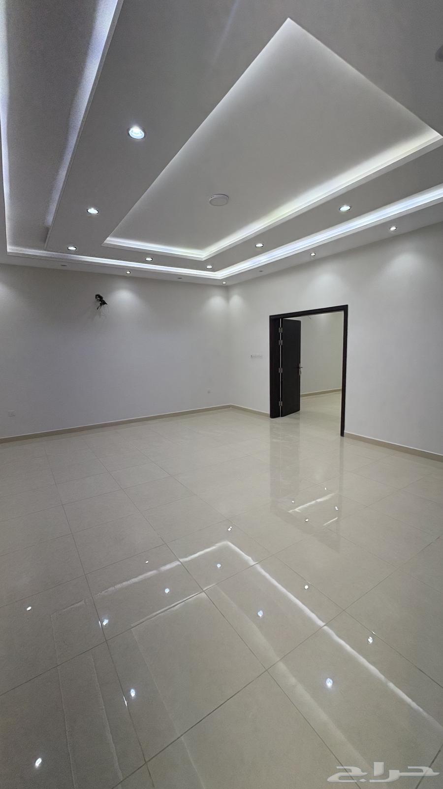 7 bedroom villa in Al Zahra 4