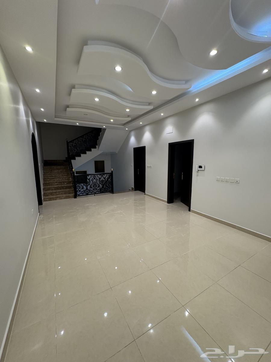 7 bedroom villa in Al Zahra 6