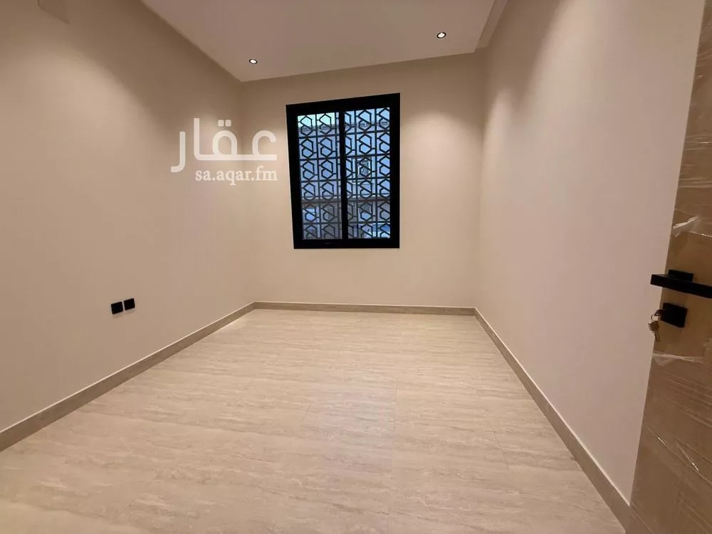 شقة 3 غرف في المونسية 10