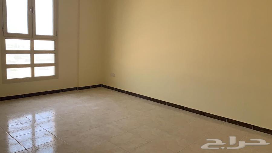 شقة 5 غرف في الحمرا 7