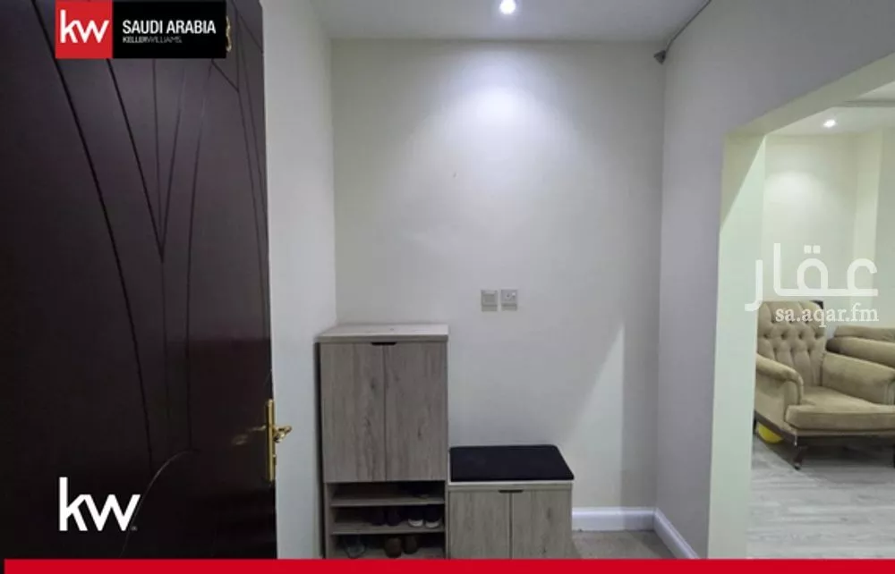 شقة 5 غرف في المربع 4