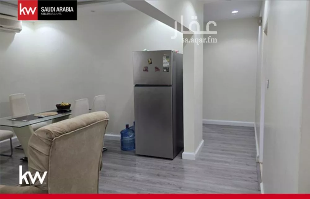 شقة 5 غرف في المربع 8