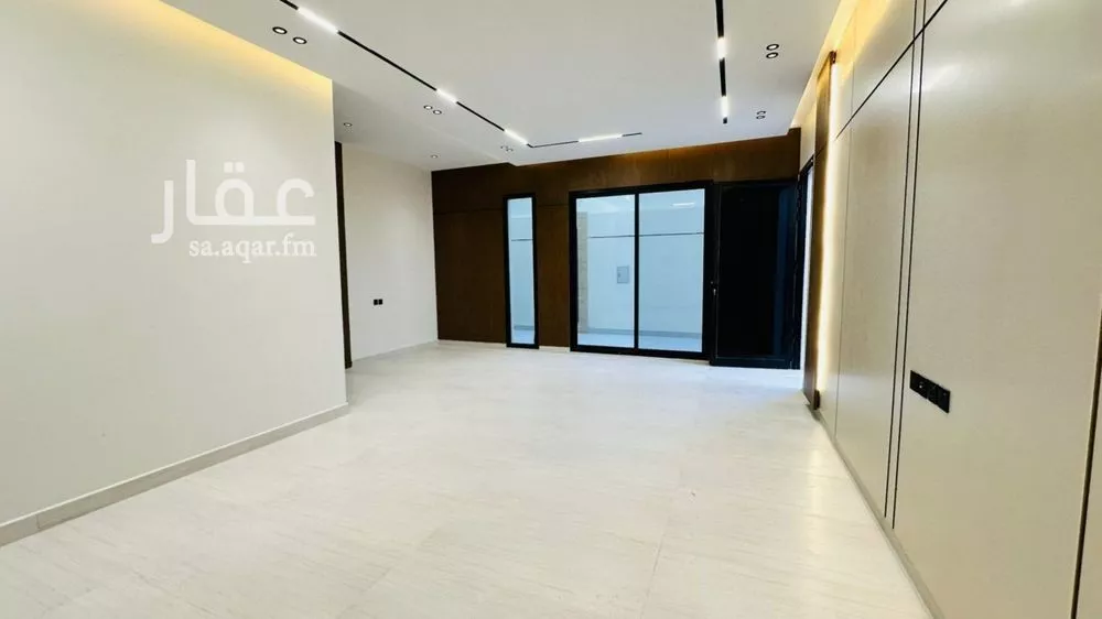 فيلا 7 غرف في المهدية 5