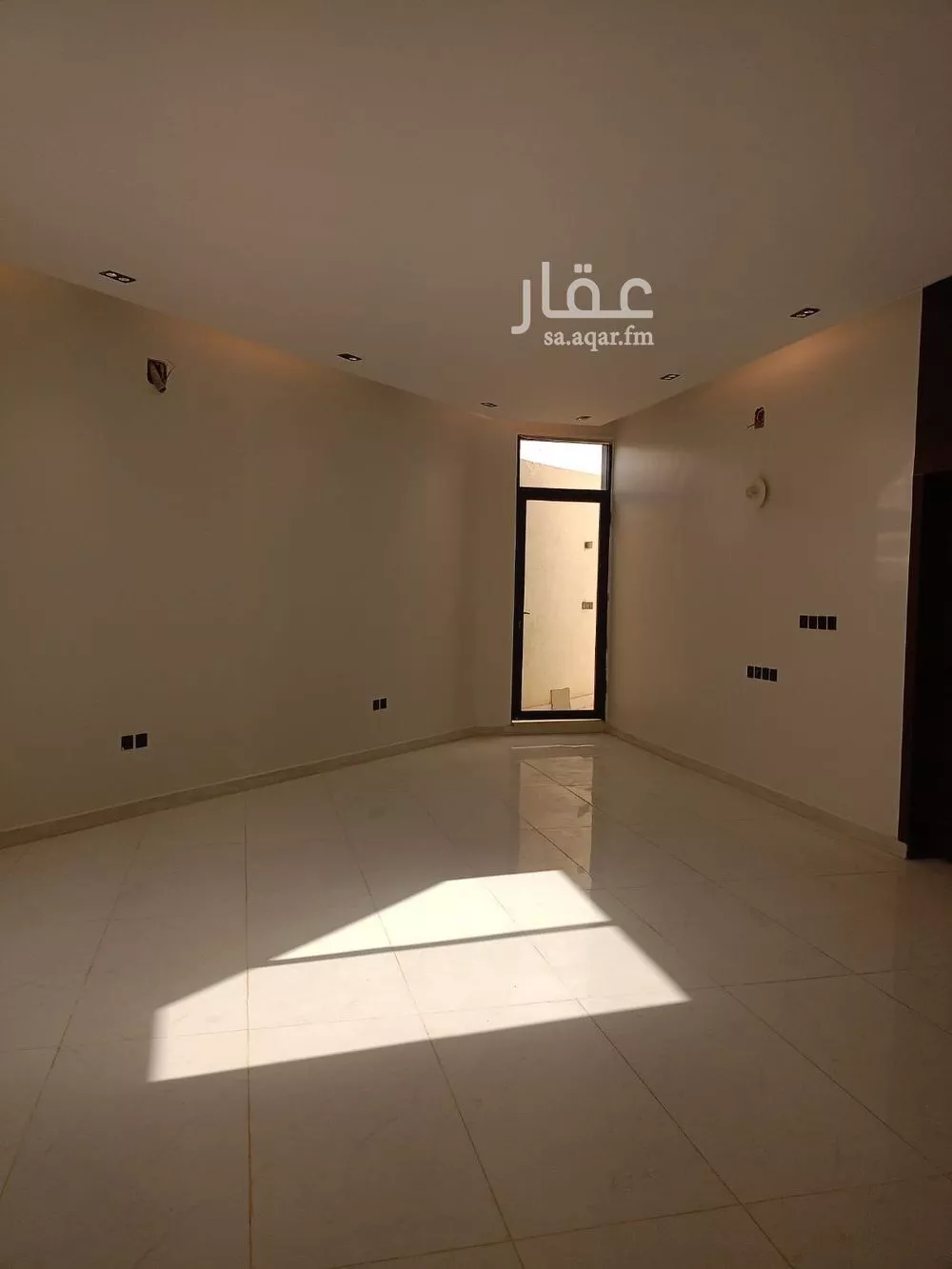 فيلا 6 غرف في الجنادرية 15