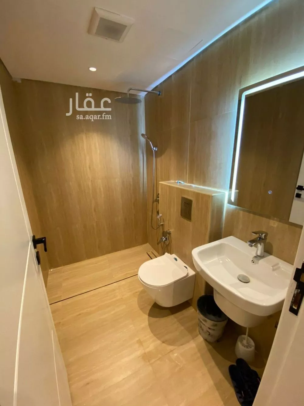 3 bedroom floor in Al Sahafah 2
