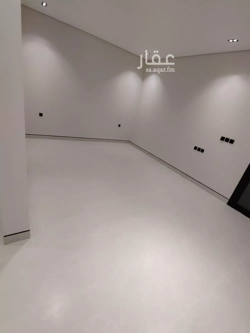 5 bedroom villa in Al Rimal 3