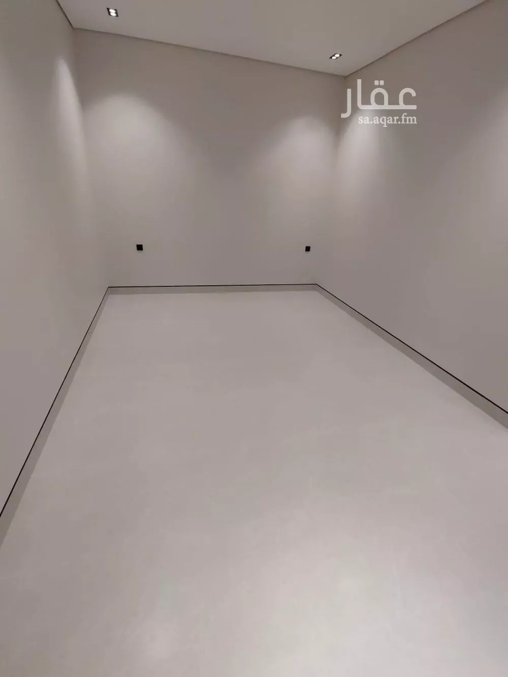 5 bedroom villa in Al Rimal 4