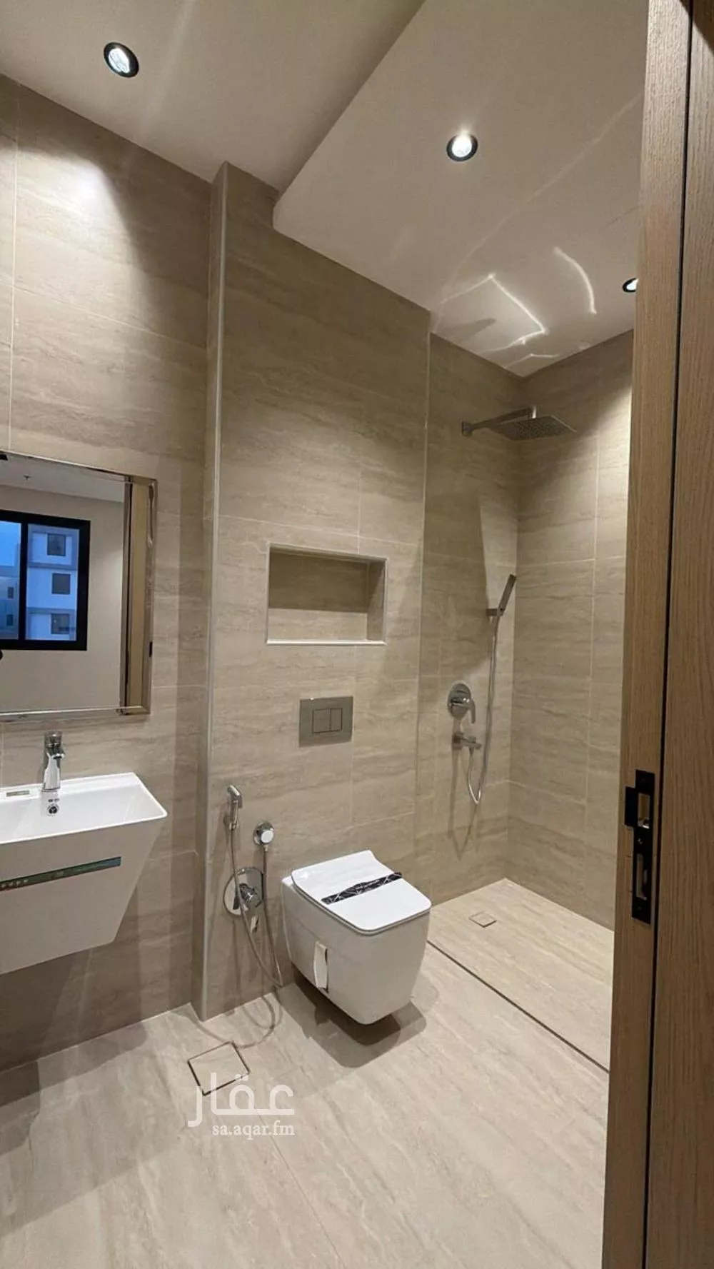 3 bedroom apartment in Ishbiliyah 9