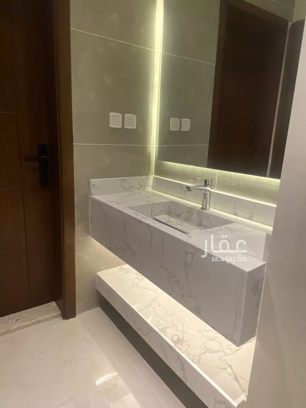 فيلا 8 غرف في الفلاح 19