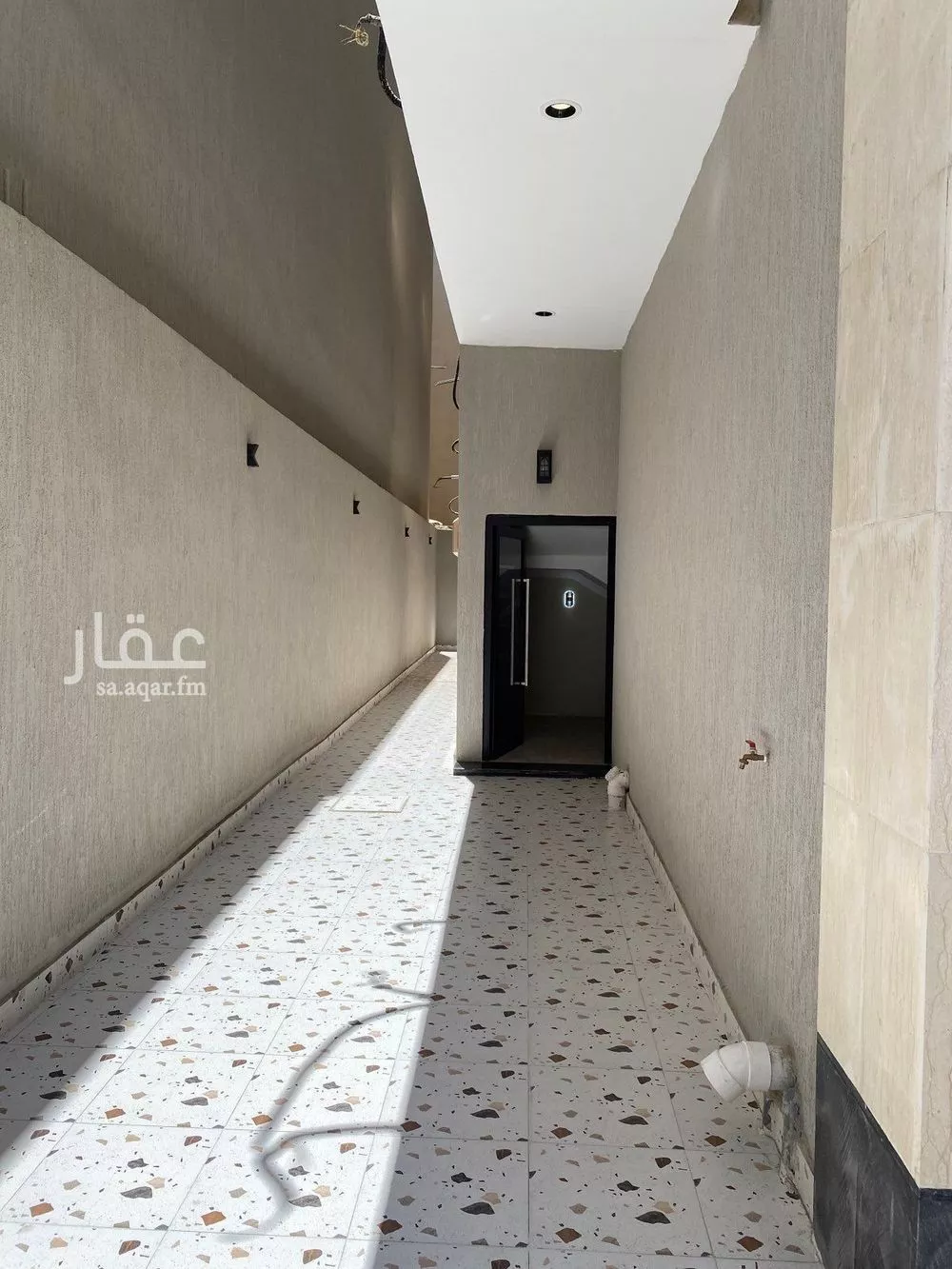 فيلا 8 غرف في الفلاح 6