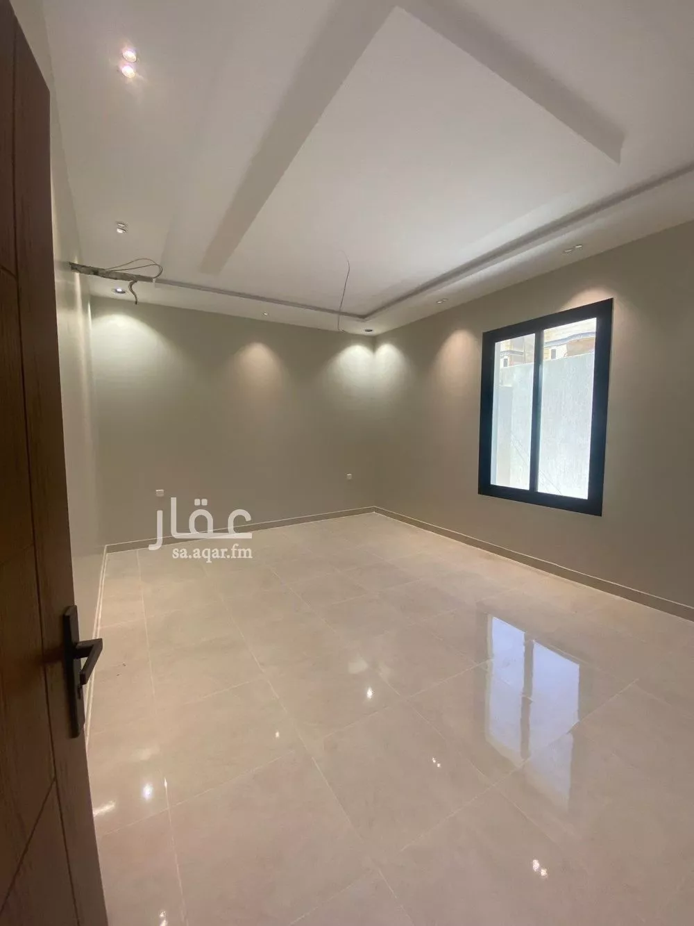 فيلا 8 غرف في الفلاح 8