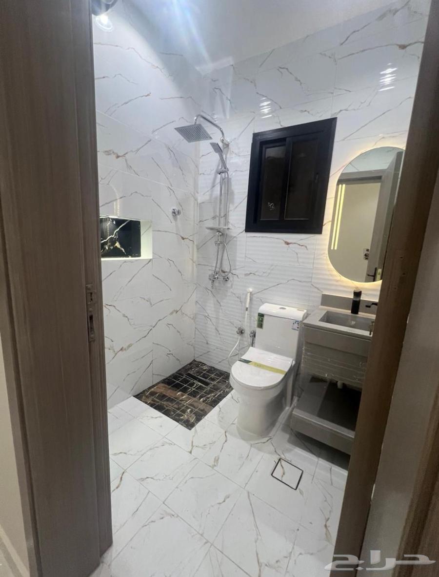 شقة 5 غرف في السلامة 12