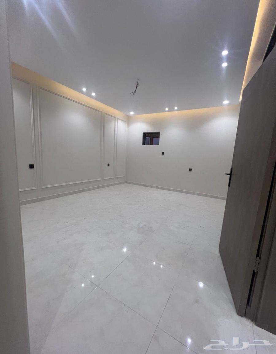 شقة 5 غرف في السلامة 8
