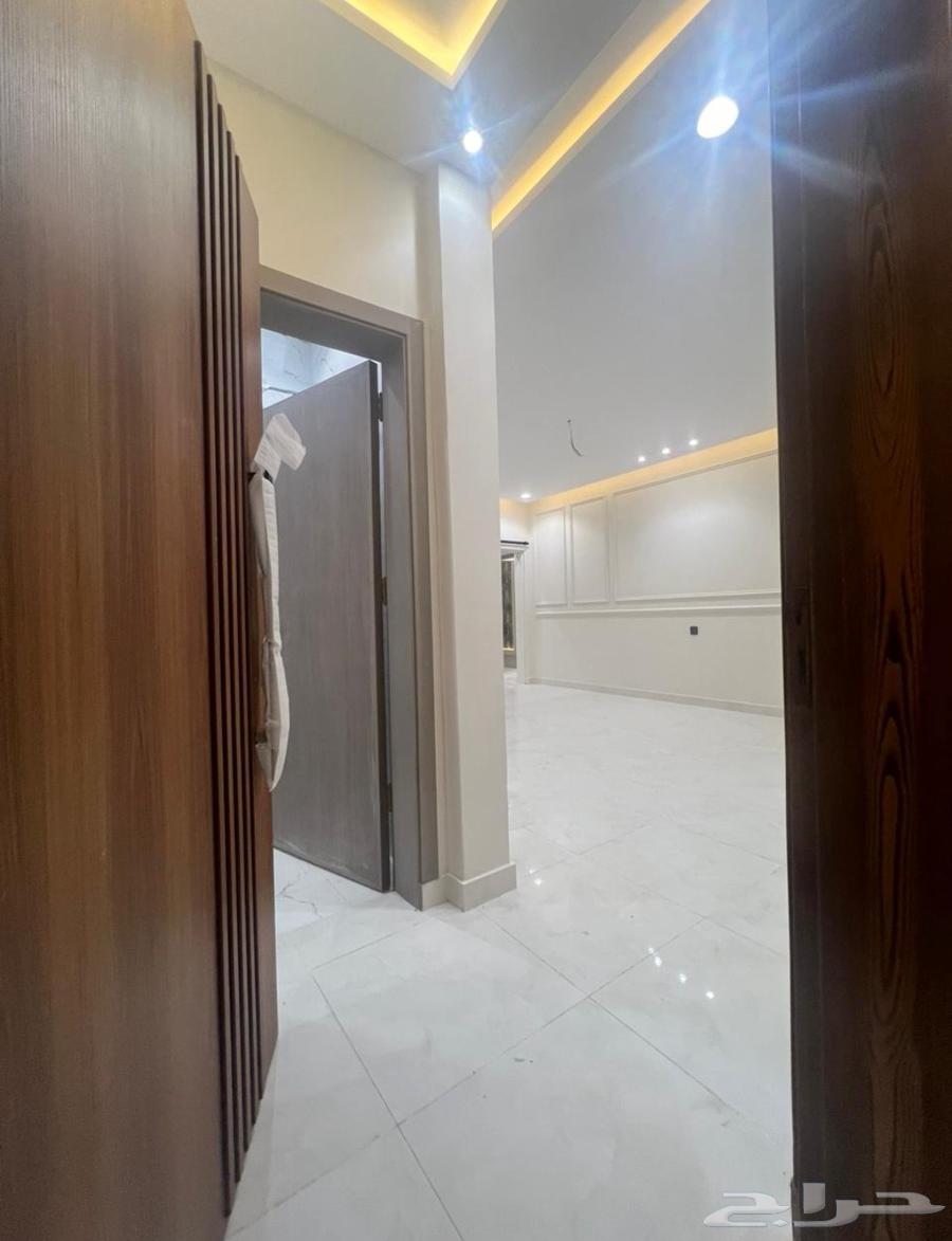 شقة 5 غرف في السلامة 10