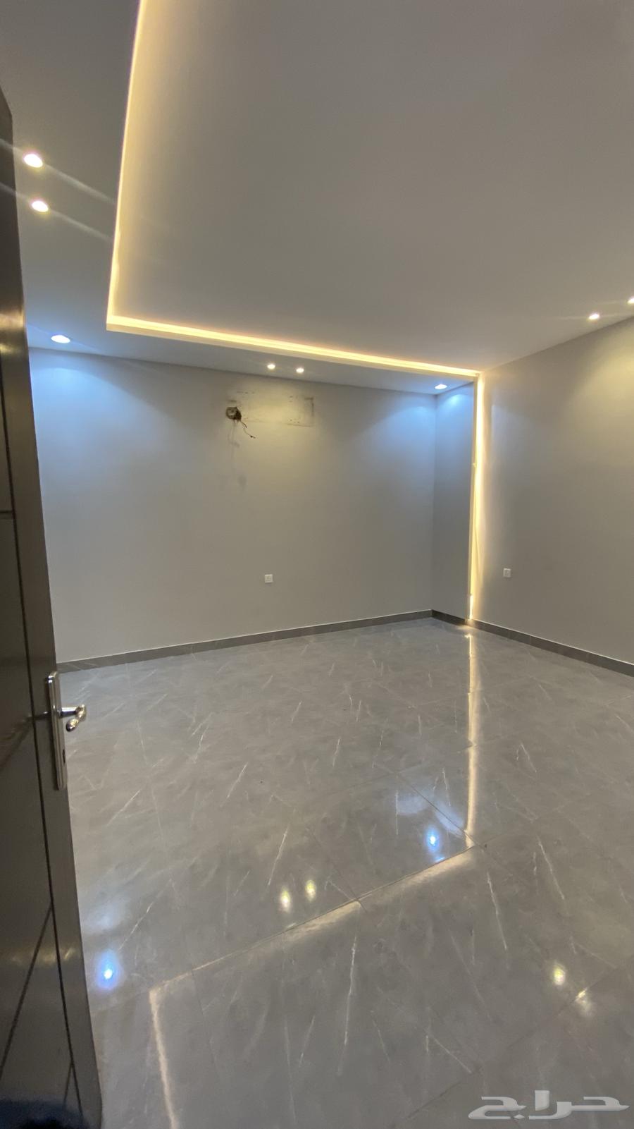 فيلا 4 غرف في العكيشية 6