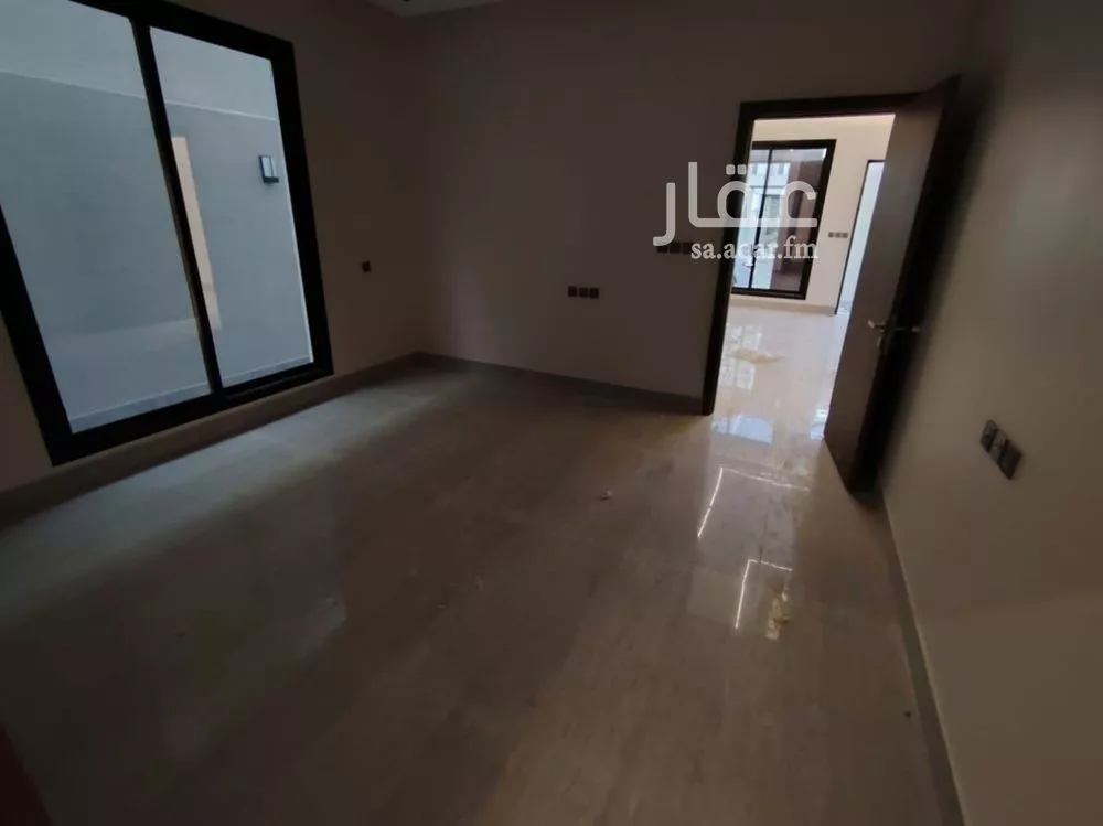 شقة 4 غرف في الرمال 2