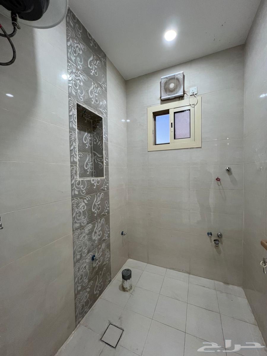 شقة 3 غرف في الرانوناء 8