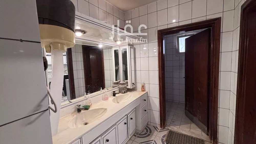 فيلا 8 غرف في نمار 5