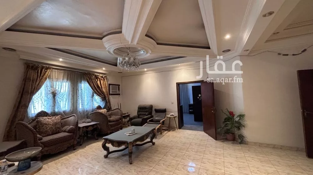 فيلا 8 غرف في نمار 9