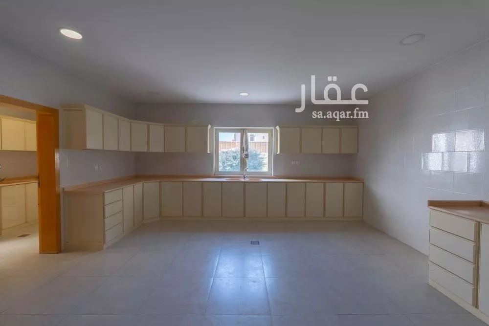 4 bedroom villa in Al Corniche, Eastern Province 14