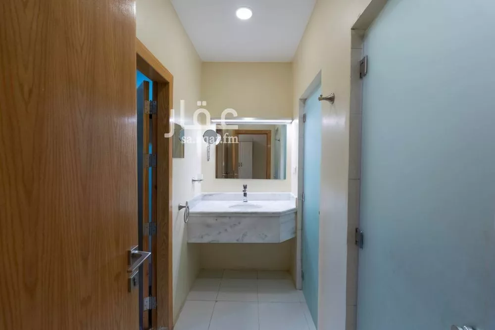 4 bedroom villa in Al Corniche, Eastern Province 19