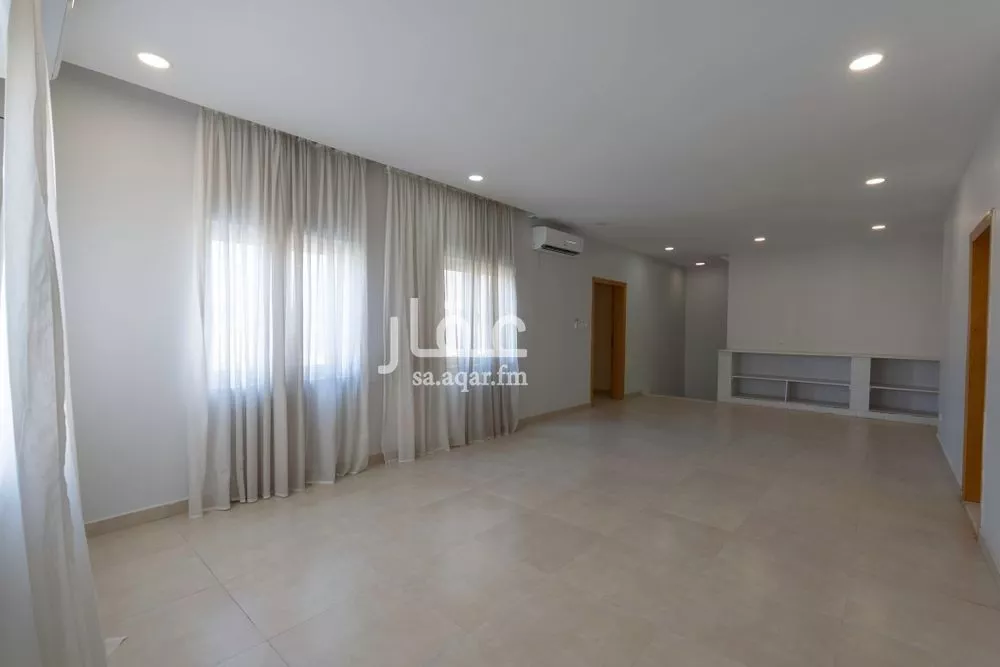 4 bedroom villa in Al Corniche, Eastern Province 25