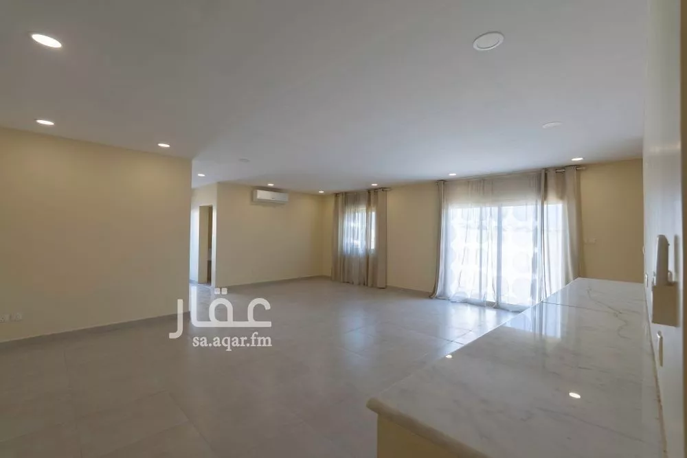 4 bedroom villa in Al Corniche, Eastern Province 26