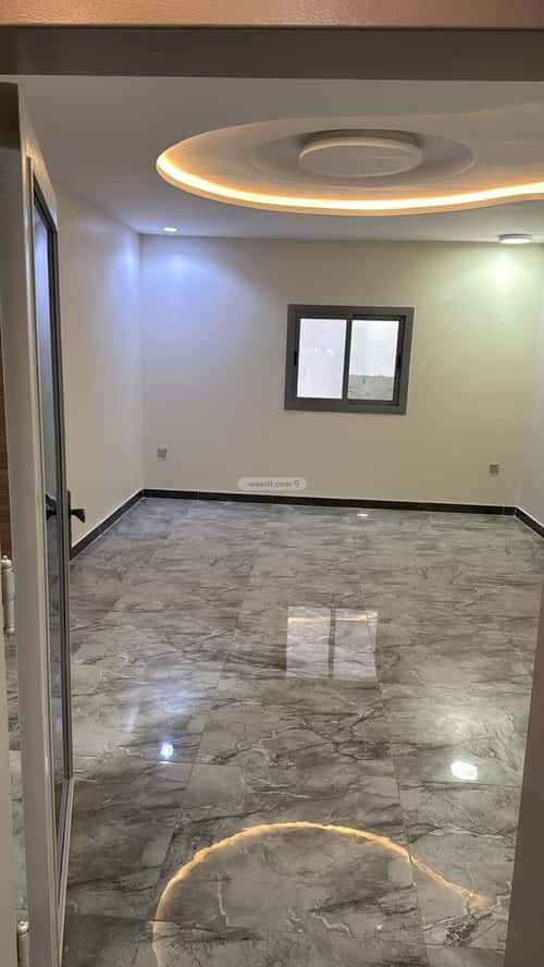 شقة 5 غرف في الريان 6