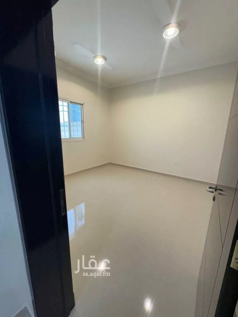 عمارة 625 م² في العقيق 7