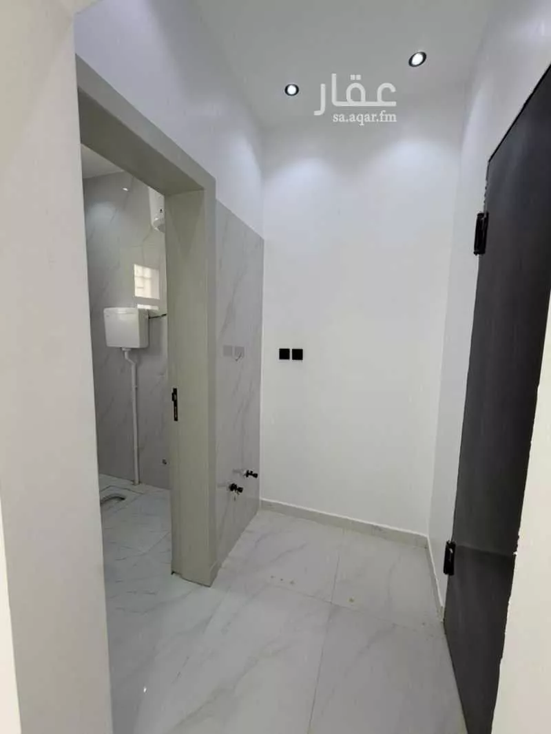 فيلا 5 غرف في النظيم 11