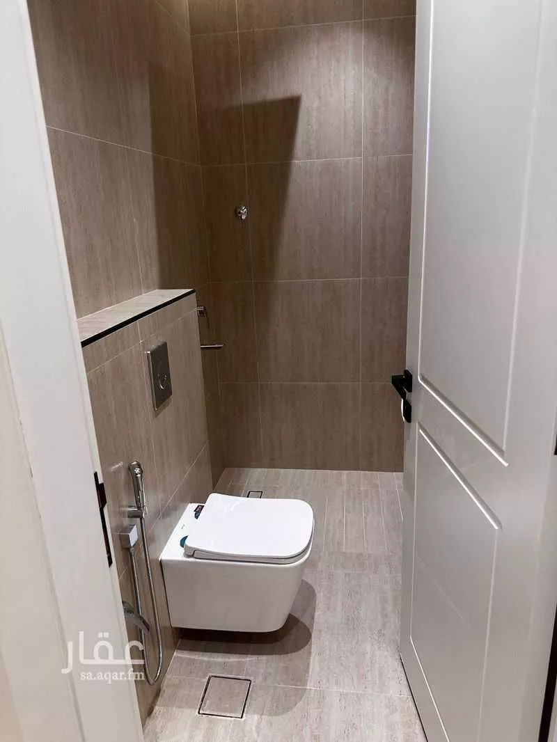 3 bedroom apartment in Ar Rayan 6