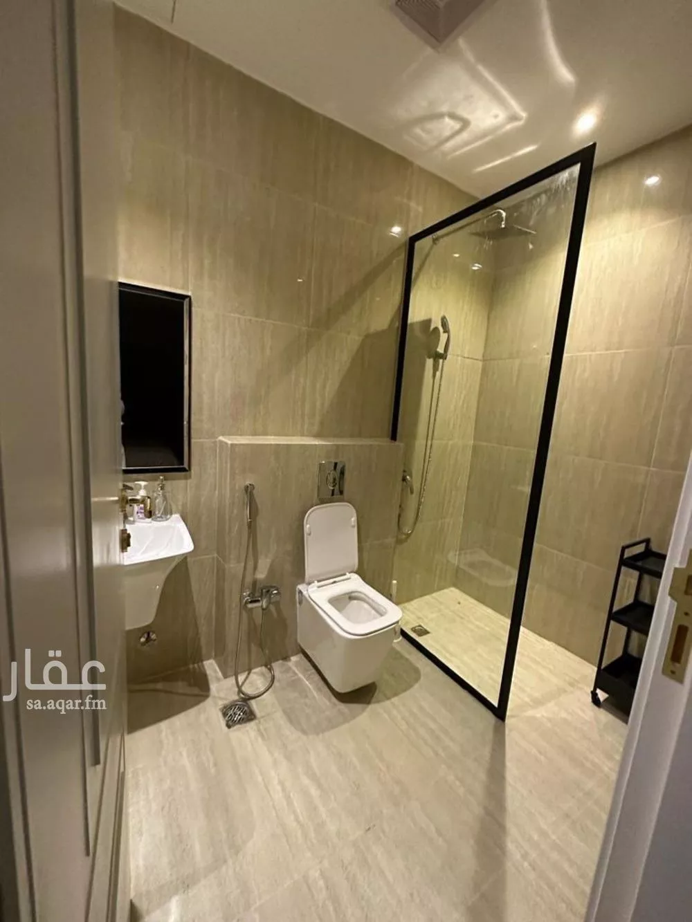 3 bedroom floor in Al Narjis 2