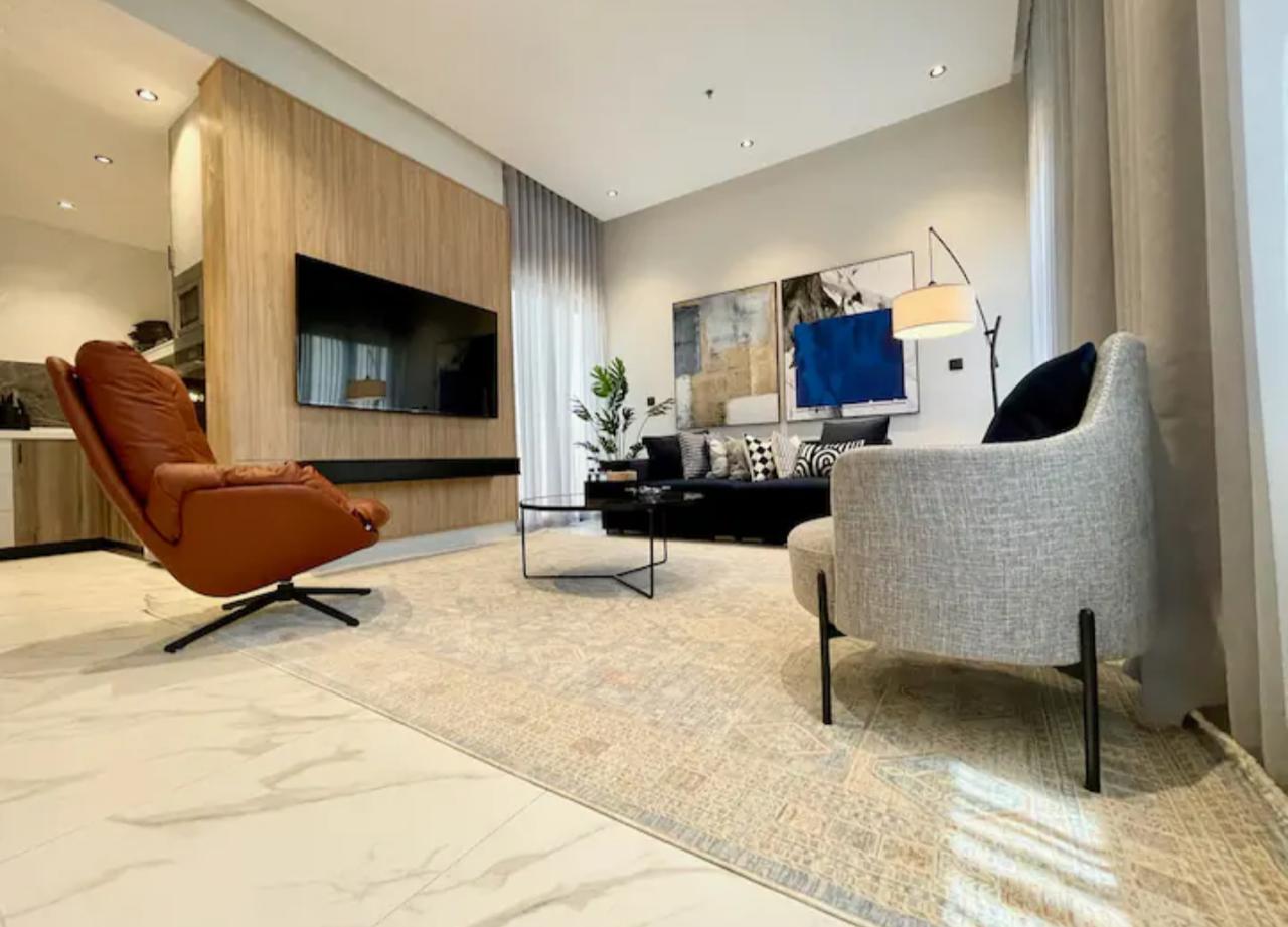 3 bedroom apartment in Al Malqa 14