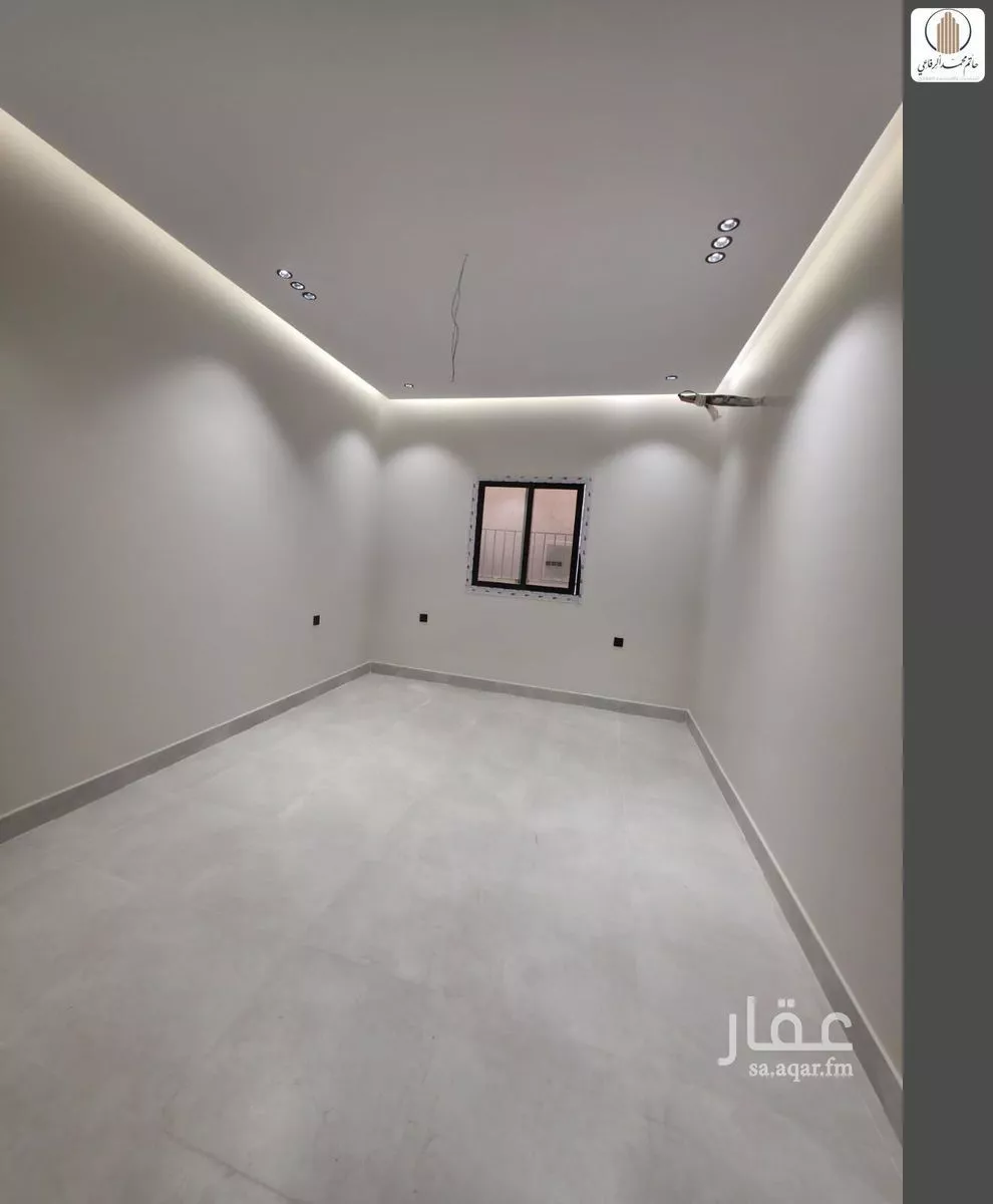 شقة 4 غرف في الروضة 12