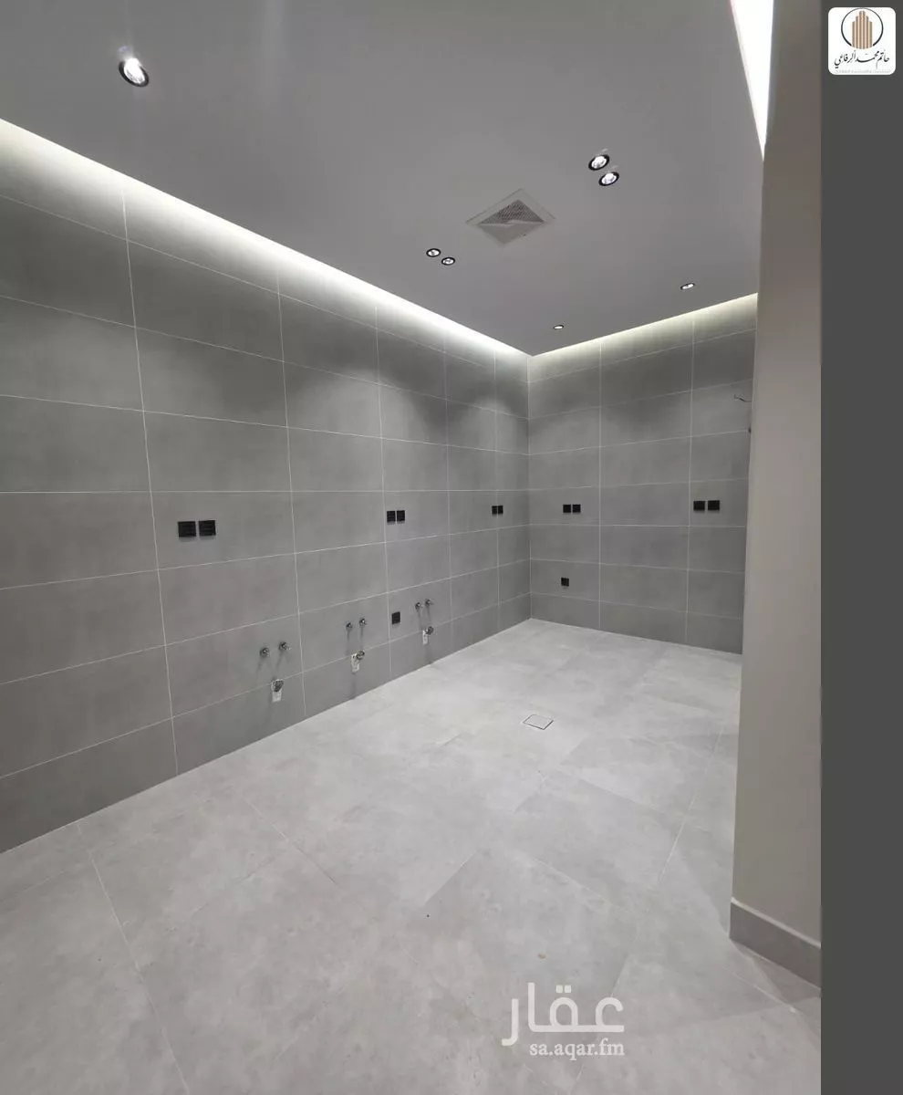 شقة 4 غرف في الروضة 6